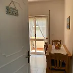 Casa Rakele דירה *